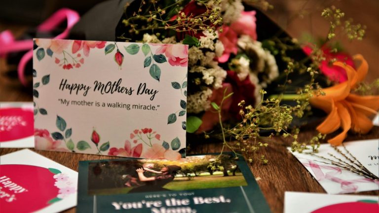 Mother's Day card. This is the featured image for the article on terrific Mother's Day gift ideas. Image courtesy of Unsplash.com. https://unsplash.com/photos/happy-birthday-greeting-card-on-brown-wooden-table-xLA0XpFpe0U