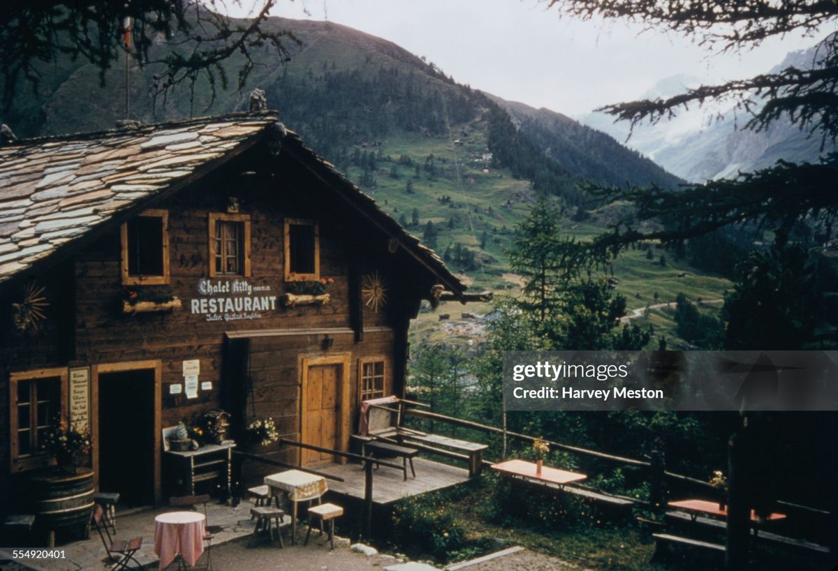 The Chalet Ritty just outside Zermatt, in Switzerland, circa 1965. (Photo by Harvey Meston/Archive Photos/Getty Images)