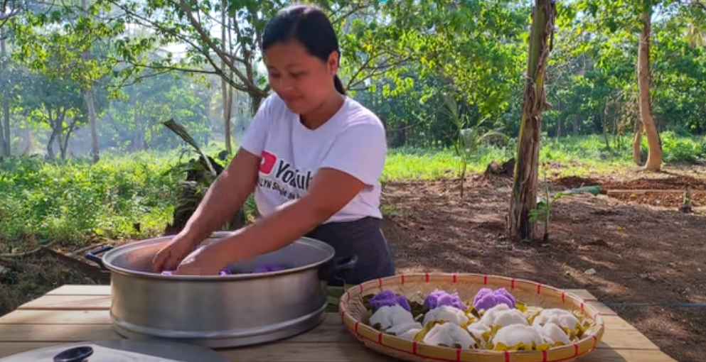 Indai Allyn making Puto for her family