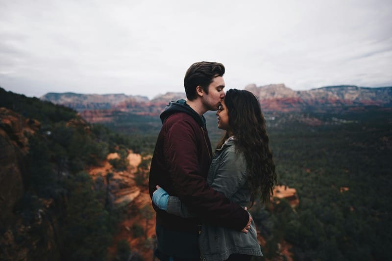 3 Zodiac Signs Who Like to Touch Their Partners