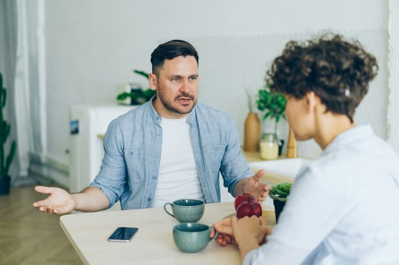 The art of Apologizing; a seperated couple arguing because of setting boundaries