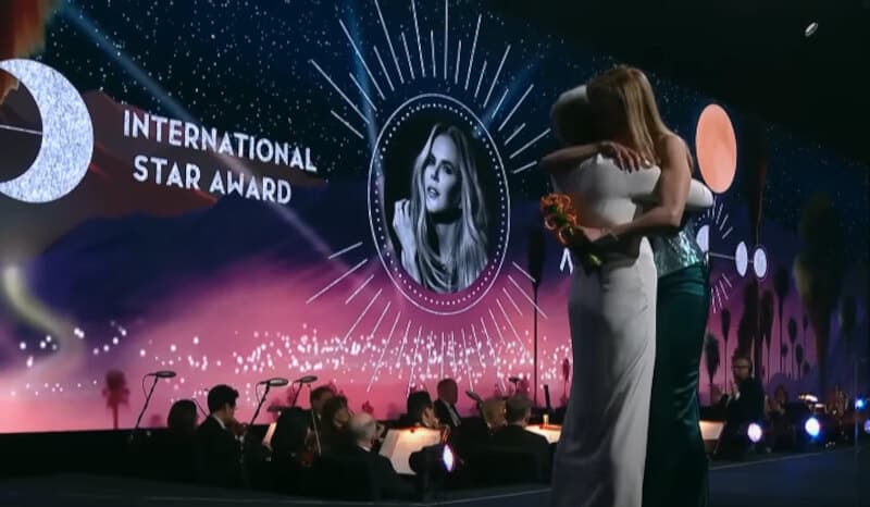 Nicole Kidman Hugs Jamie Lee Curtis before exiting the International Film Award Stage