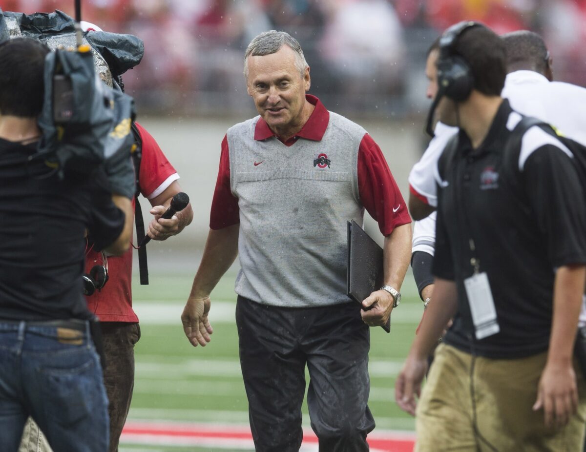 Ohio State University head coach Jim Tressel, author of Winner's Manual