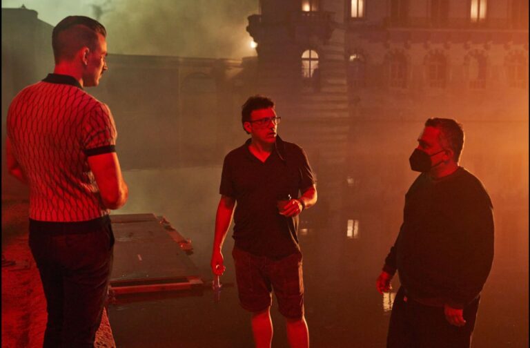 Russo Brothers and Chris Evans Filming The Grey Man