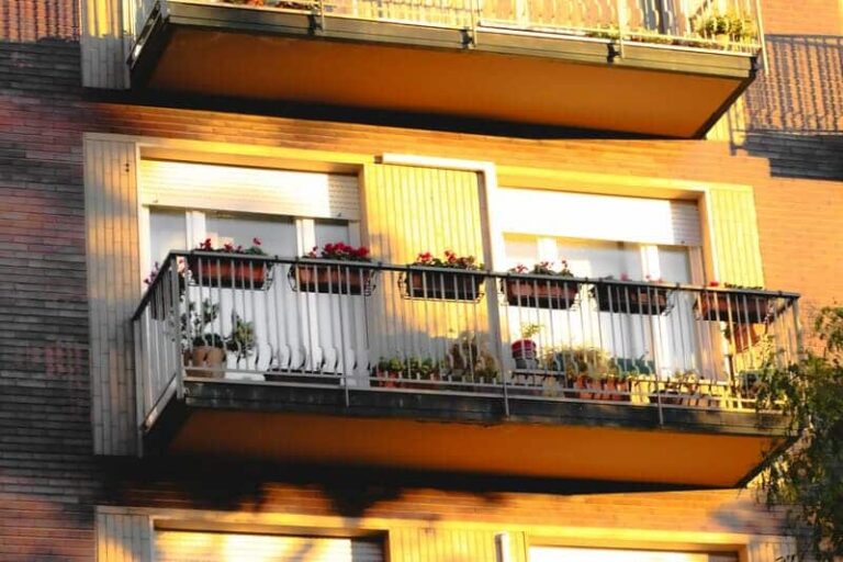 Balcony garden