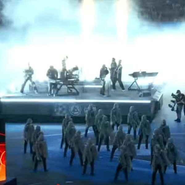 Linkin Park performs at UEFA Champions League Final