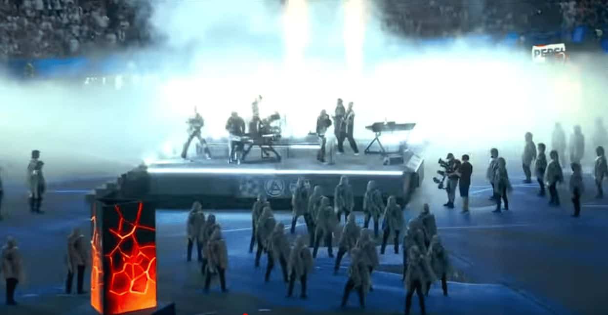 Linkin Park performs at UEFA Champions League Final