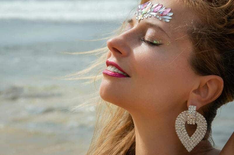 Sweat-proof makeup tips