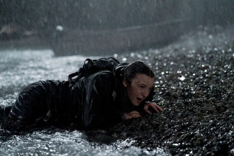 The Last of Us Season 2 Finale, Bella Ramsey as Ellie crawling up the Seraphite beach