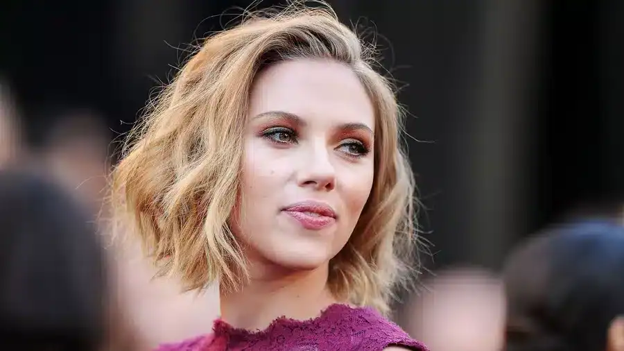 Scarlett Johansson on SNL