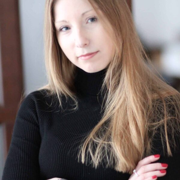 Victoria Amelina receives Orwell prize after her death.