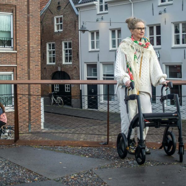 Parkinson's Disease /a woman standing with a walker