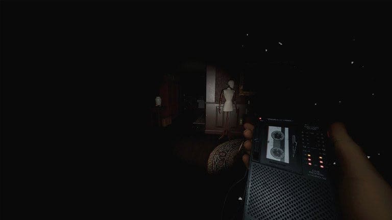 How to Record Sounds in Phasmophobia, Explained