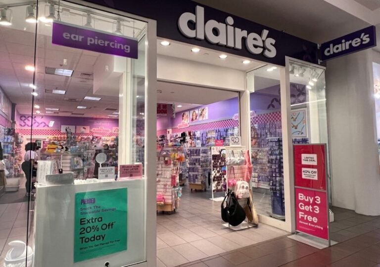 Claire's, Bankruptcy