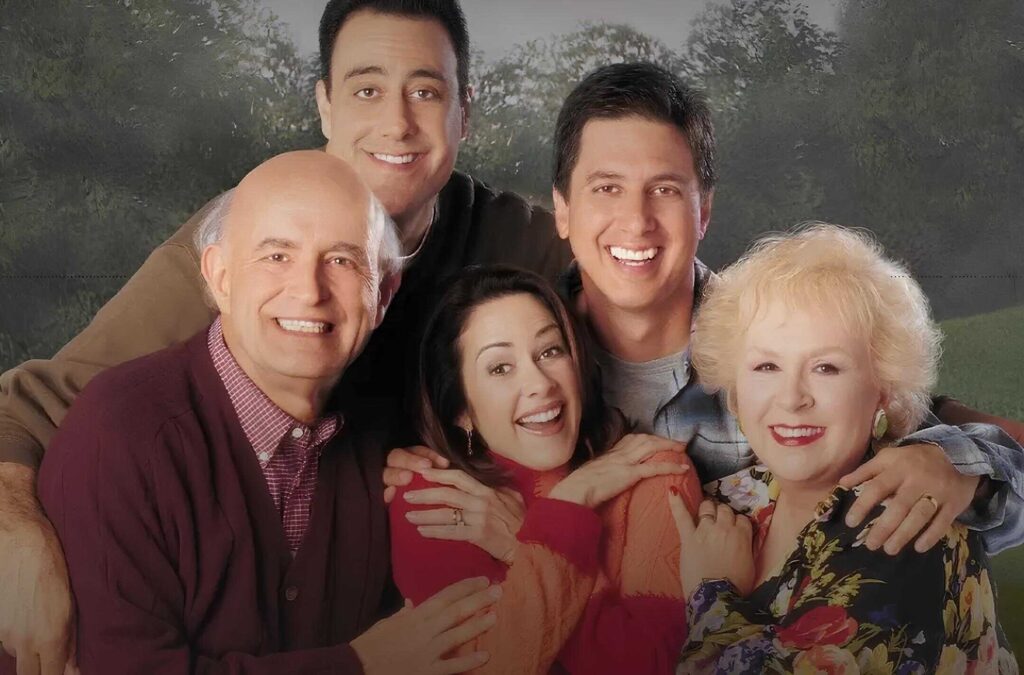 promotional image for the tv series Everybody Loves Raymond available on Paramount+
