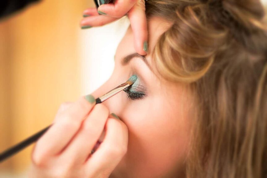 eye brighteners