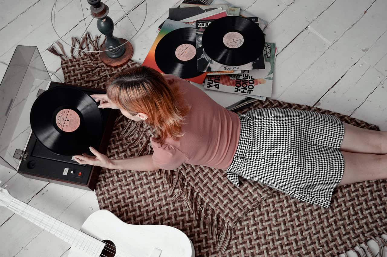 woman, vinyl, vintage, phonograph records, guitar, music, listening to music, retro, record player, vinyl record, plaid, floor, girl, record player, record player, record player, record player, record player