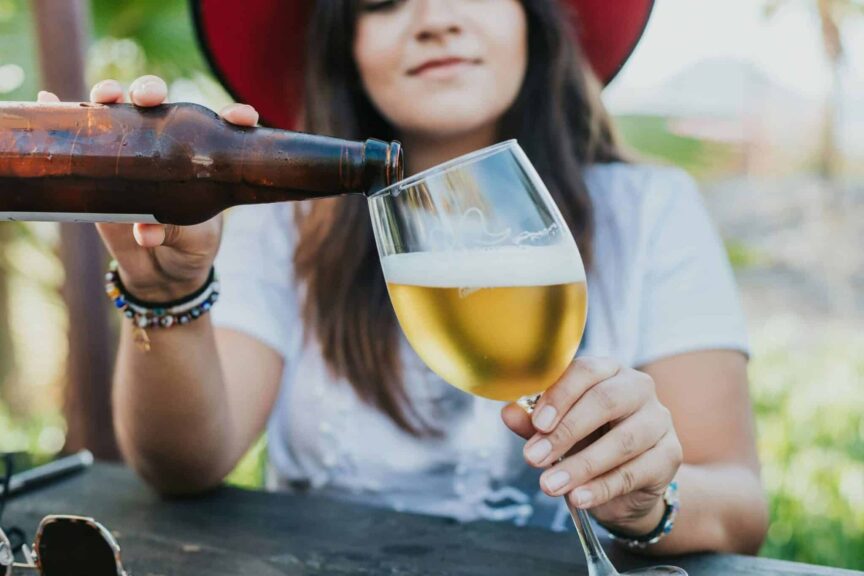 Non-alcoholic craft beer
