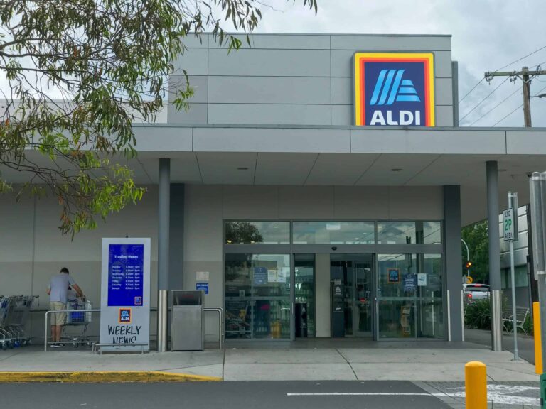 Aldi grocery store
