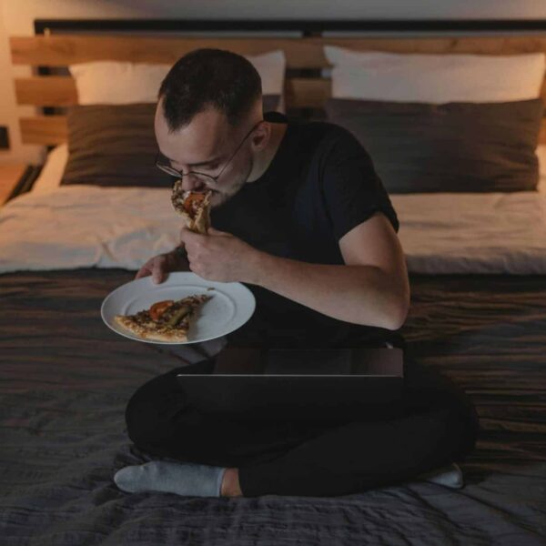 never eat before bed