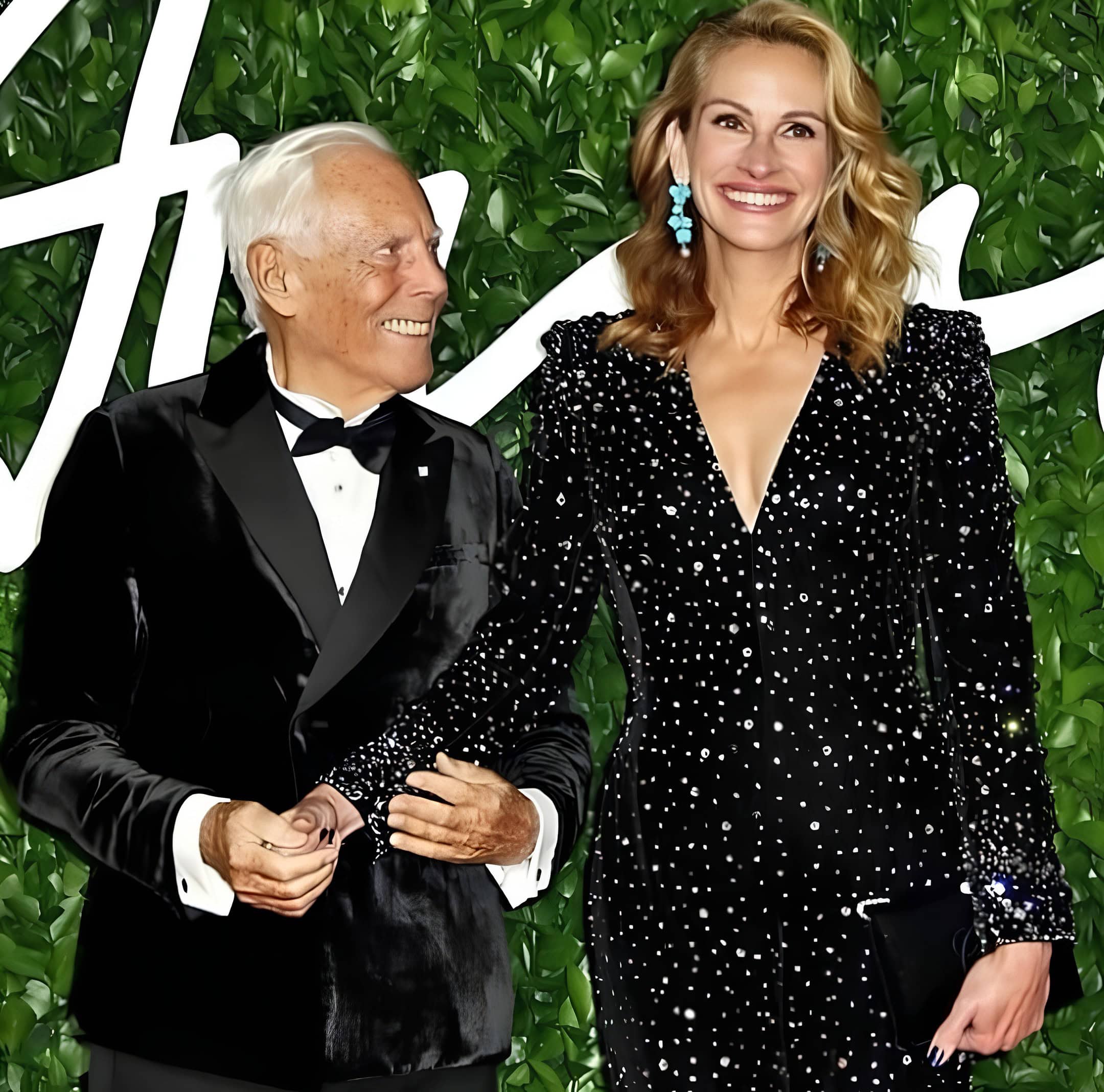 Giorgio Armani and Julia Roberts, red carpet, award show, red carpet icon, hollywood,