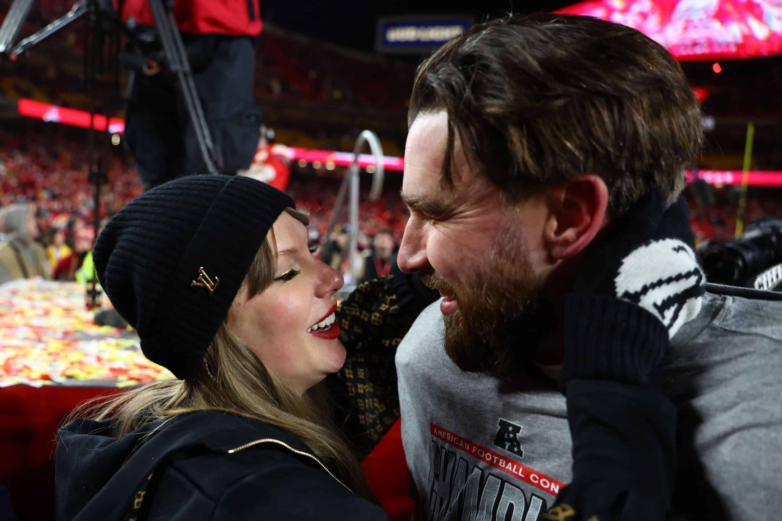 Taylor Swift, Travis Kelce
