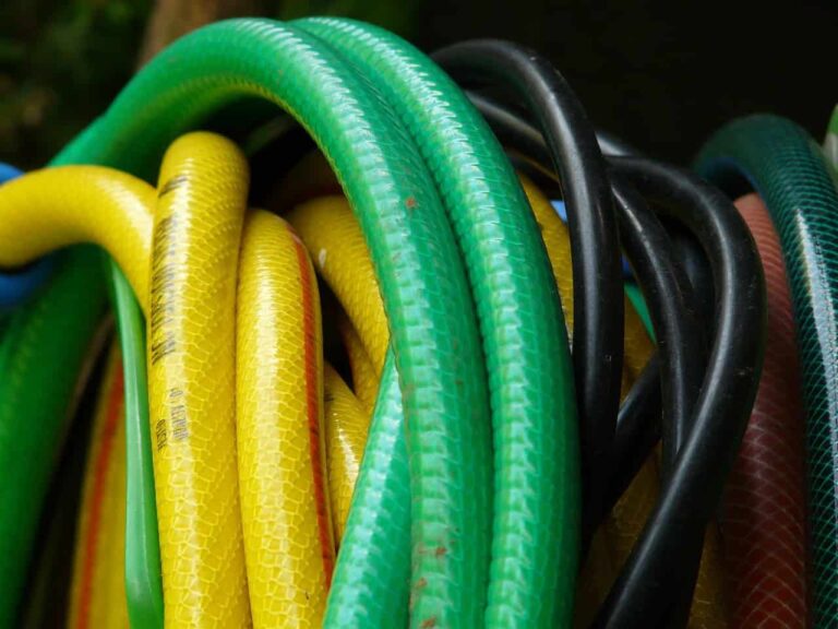 reuse old garden hoses, hose, garden hose, nature, irrigation, water, splash, to water