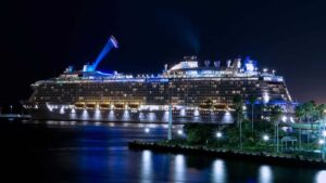 cruise ship