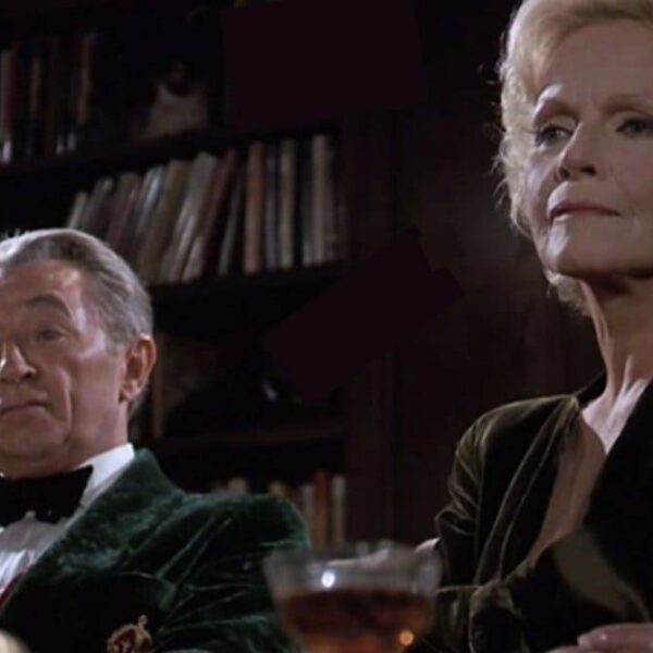 Maria Riva and Robert Mitchum, Mr. & Mrs. Rhinelander, Scrooged