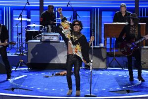 Lenny Kravitz Returns Home With Epic Bahamas Concert Celebration