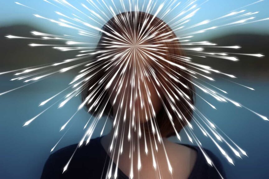 spatial memory, woman, face, shine, brain, knowledge, arrows, send, magic, brain health,