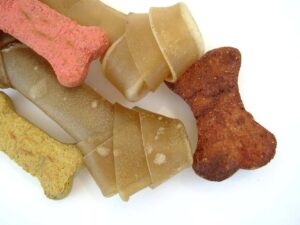 pet treat recall, dog bones, puppy, pet, dog food, food, bowl, pets, animals, bone, animal, nature, supplies, dog biscuits, dog, mammal, biscuit, treat, dog treat, bones, brown, red, green, claws, brown food, brown dog, brown puppy
