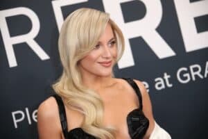 This Friday's new albums include an EP from Kelsea Ballerini.