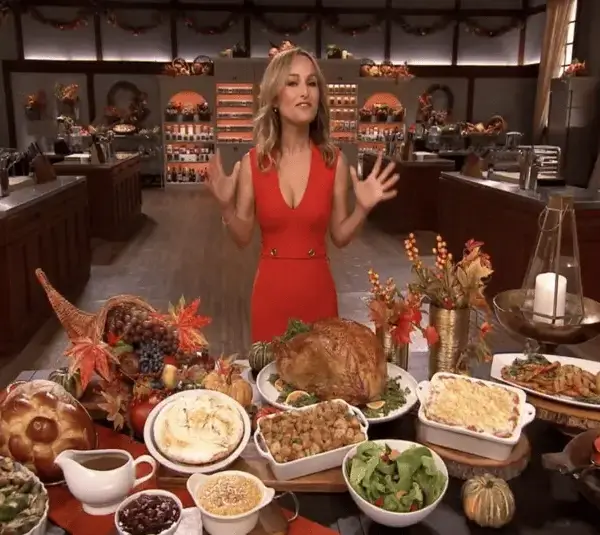Ultimate Thanksgiving Challenge Season 1 Episode 1 - Called 'Classics' for a Reason, Giada De Laurentiis,