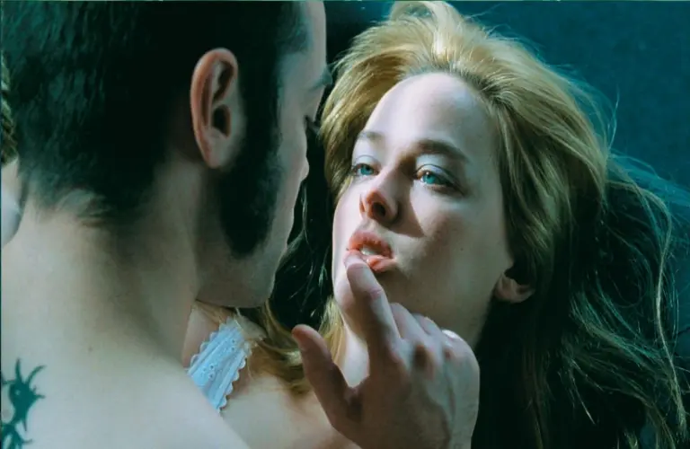 John Hensley and Jess Weixler in Teeth (2007), set before Candy.