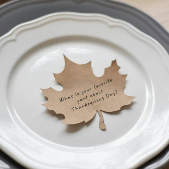 Handwritten notes help you reconnect with long-distance family this Thanksgiving.
