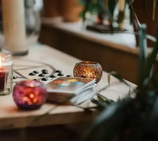 Winter is a sleepy reset you can use to cleanse your tarot deck.