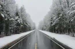 Winter road trips in the United State to take this Christmas.