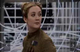 Screenshot of Billie Lourde in "The Last Jedi"