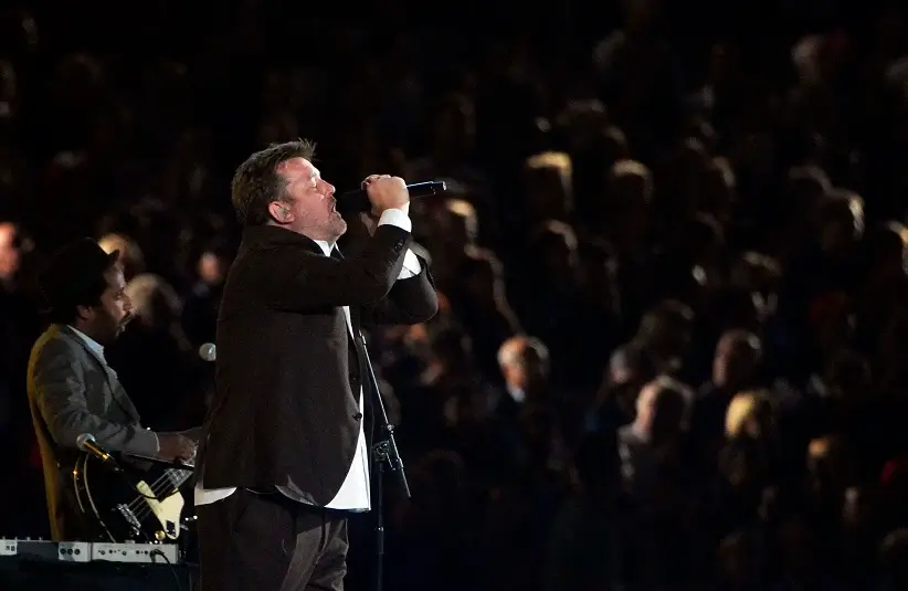 Elbow performs during the Closing Ceremony for the London 2012 Olympic Games at Olympic Stadium.