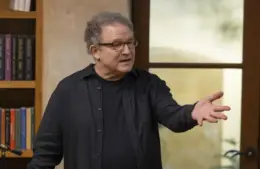 Albert Brooks Reacts as Hollywood Mourns Rob Reiner After Tragic Murder