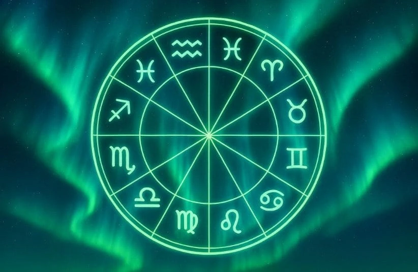 Northern Light Zodiac Wheel