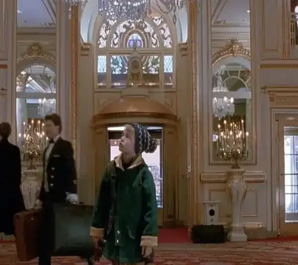 Macaulay Culkin in Home Alone 2, in the Plaza Hotel, best hotels, holiday decor