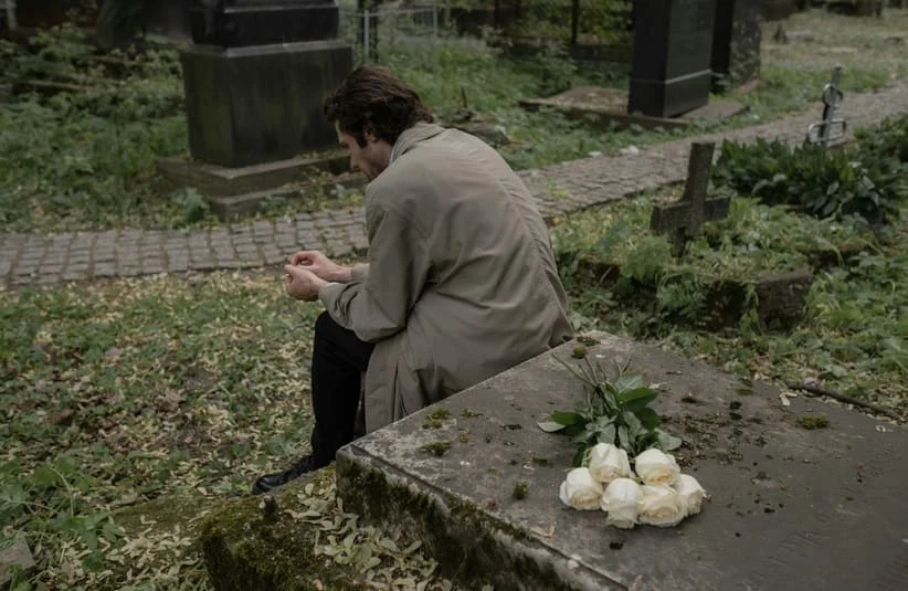 Grief During the Holidays: It’s Not Easy But It’s Possible To Get Through It