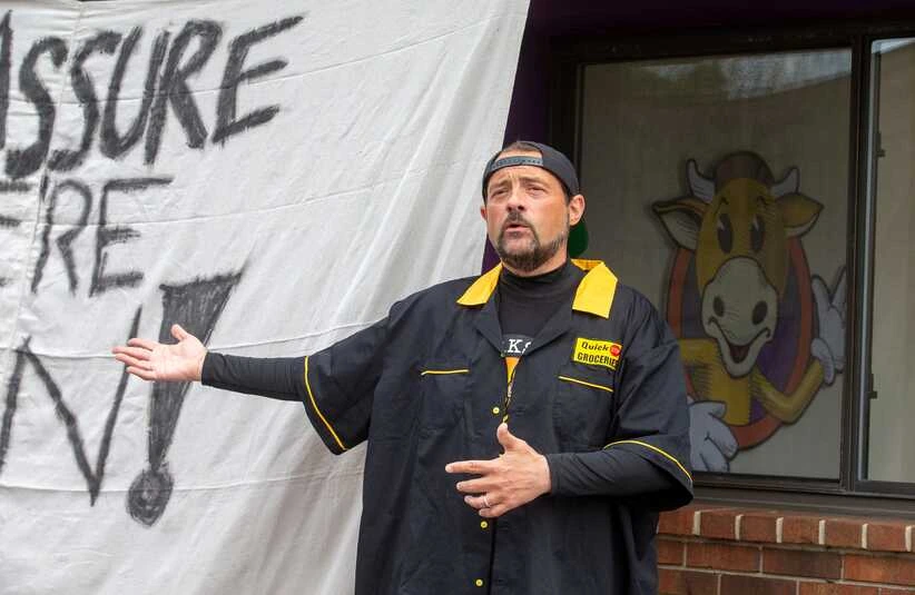 Kevin Smith speaks to fans during the grand opening of his pop-up Mooby's restaurant in Red Bank, NJ Wednesday, September 8, 2021. / Grace V. Smith