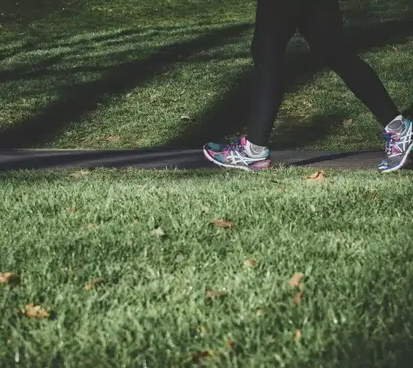 A person running in a park, circulation