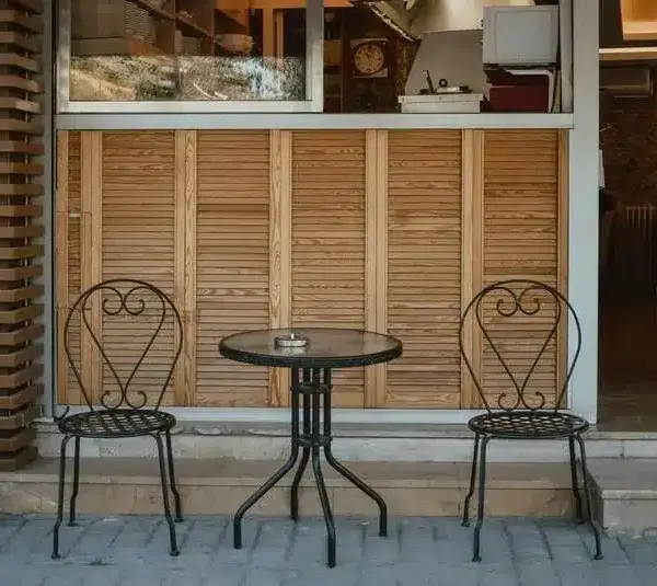 A coffee shop is a neutral location to meet up with estranged family.