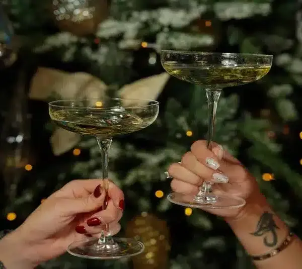 festive holiday cocktails