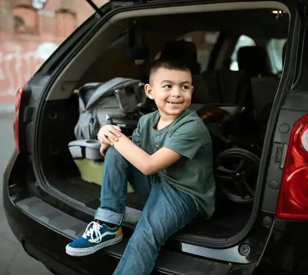 Ways to make holiday road trips with kids fun