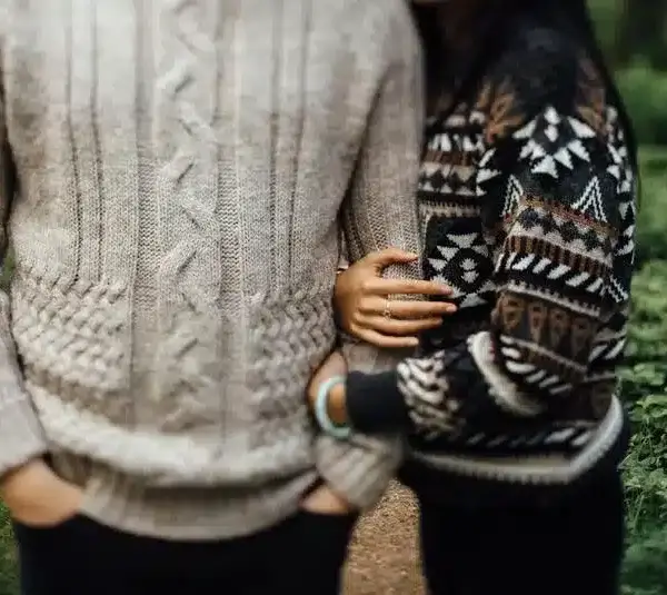 effortlessly style cozy sweaters for holiday gatherings